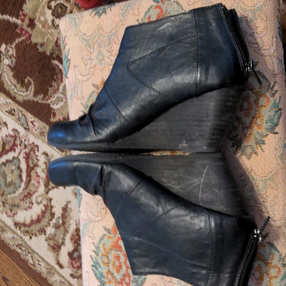 Black Booties - Picture 4 of 6